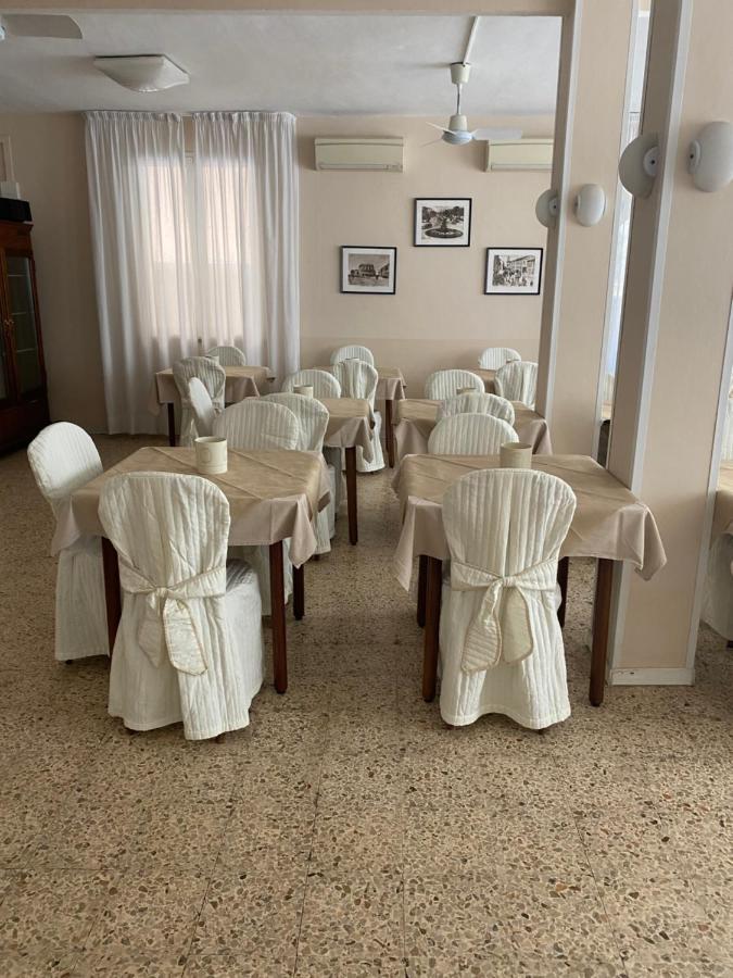 B&B Hotel Lucciola Cattolica Exterior foto