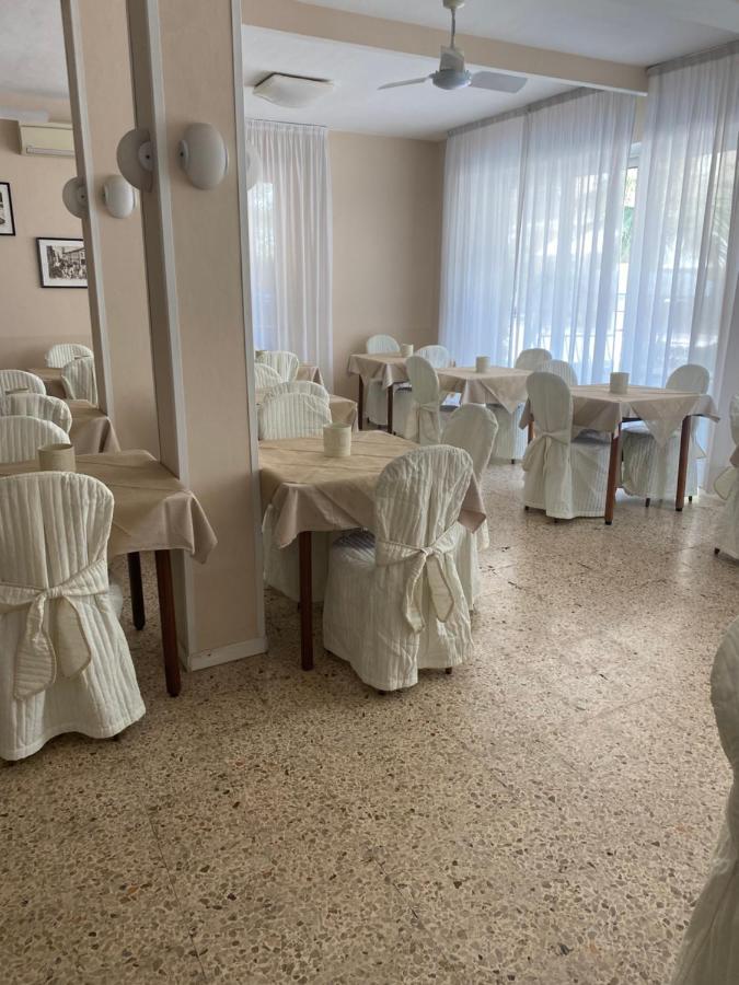 B&B Hotel Lucciola Cattolica Exterior foto