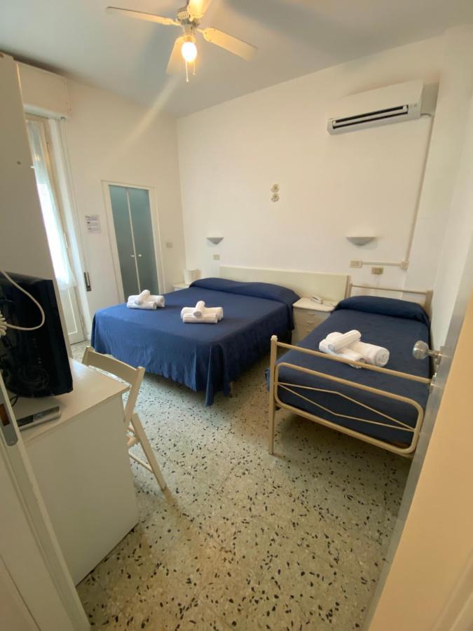 B&B Hotel Lucciola Cattolica Exterior foto